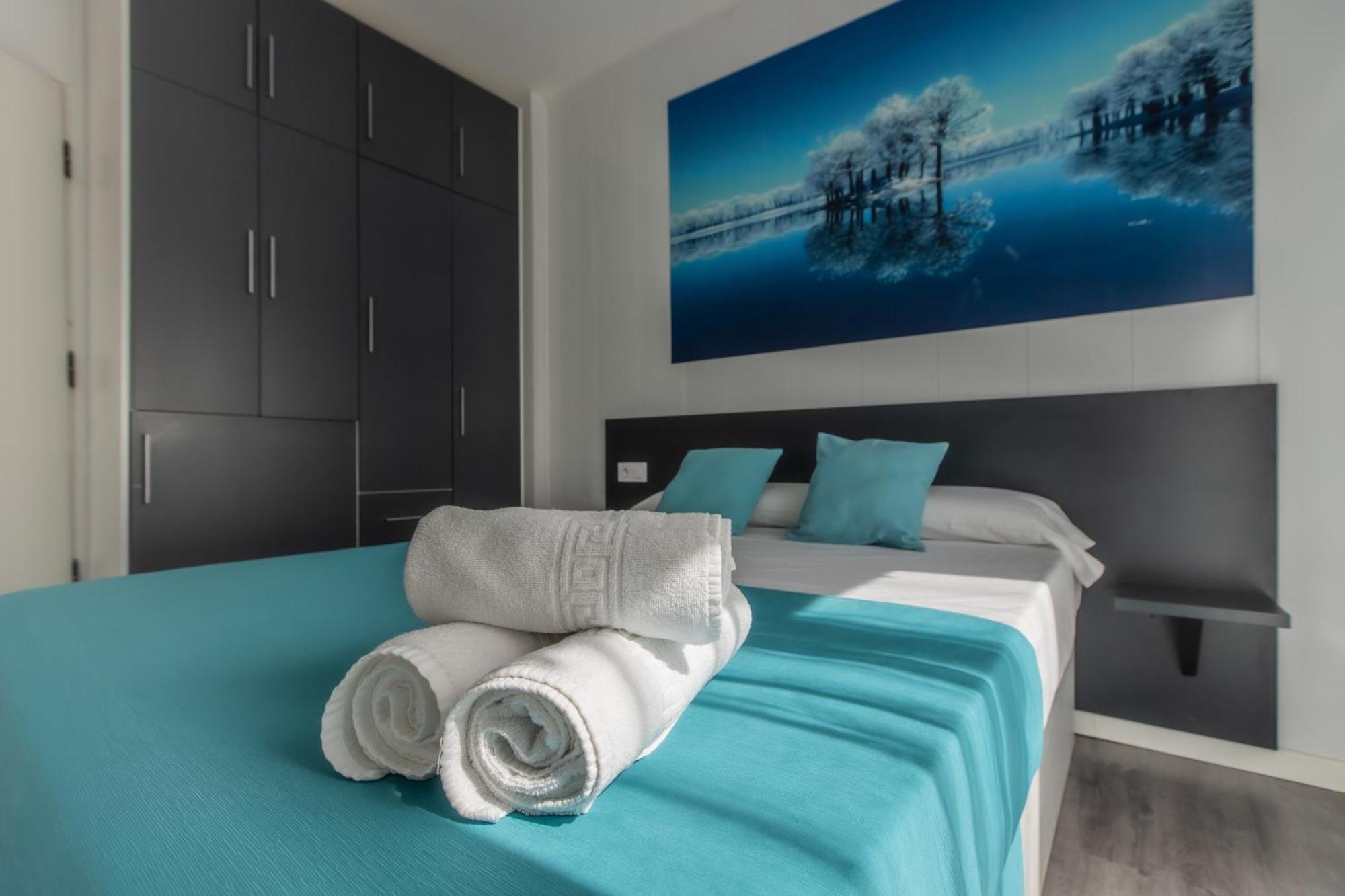 Sunsands Studio Con Balcones 2ºa Playa76 Carihuela ตอร์เรโมลิโนส ภายนอก รูปภาพ